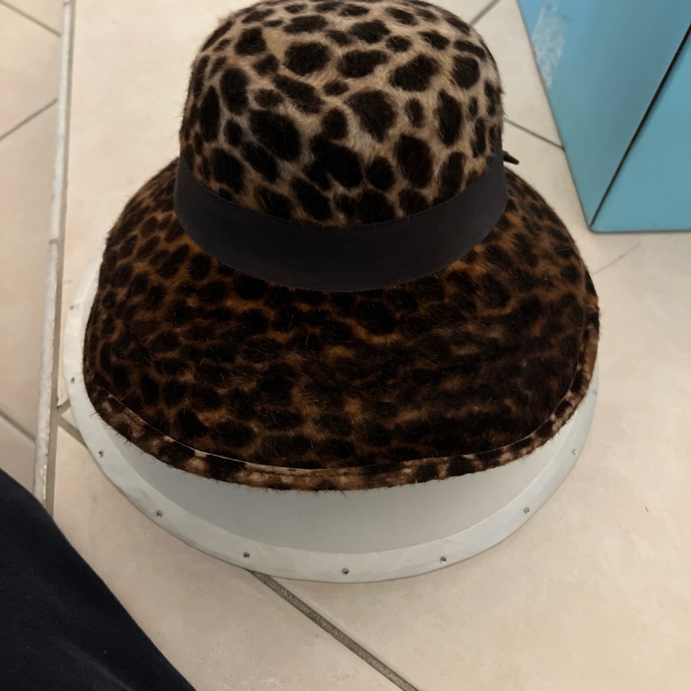 Chic Leopard Pattern Women's Hat - image 8